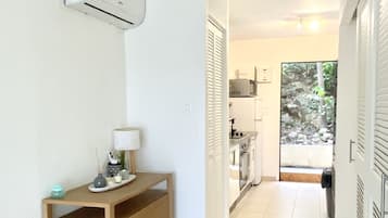 KylskÄp, mikrovÄgsugn, ugn och spishÀll