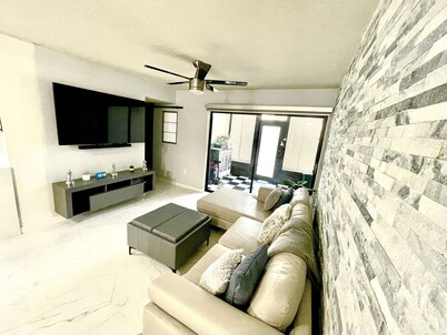 Modern Resort-Style Stay