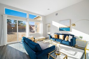 Smart-TV, peis, fotballspill og bordtennis