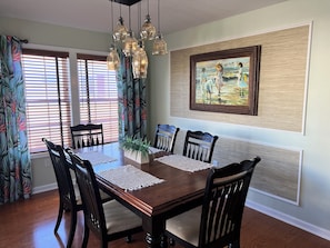 Dining - La Paix by the Sea II, 4th Ave & Surf - NWW! Perfect location for beach lovers (North Wildwood)