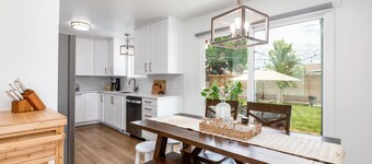 Modern Comfort Retreat Near Ski Resorts