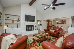 Great Space for Entertaining 