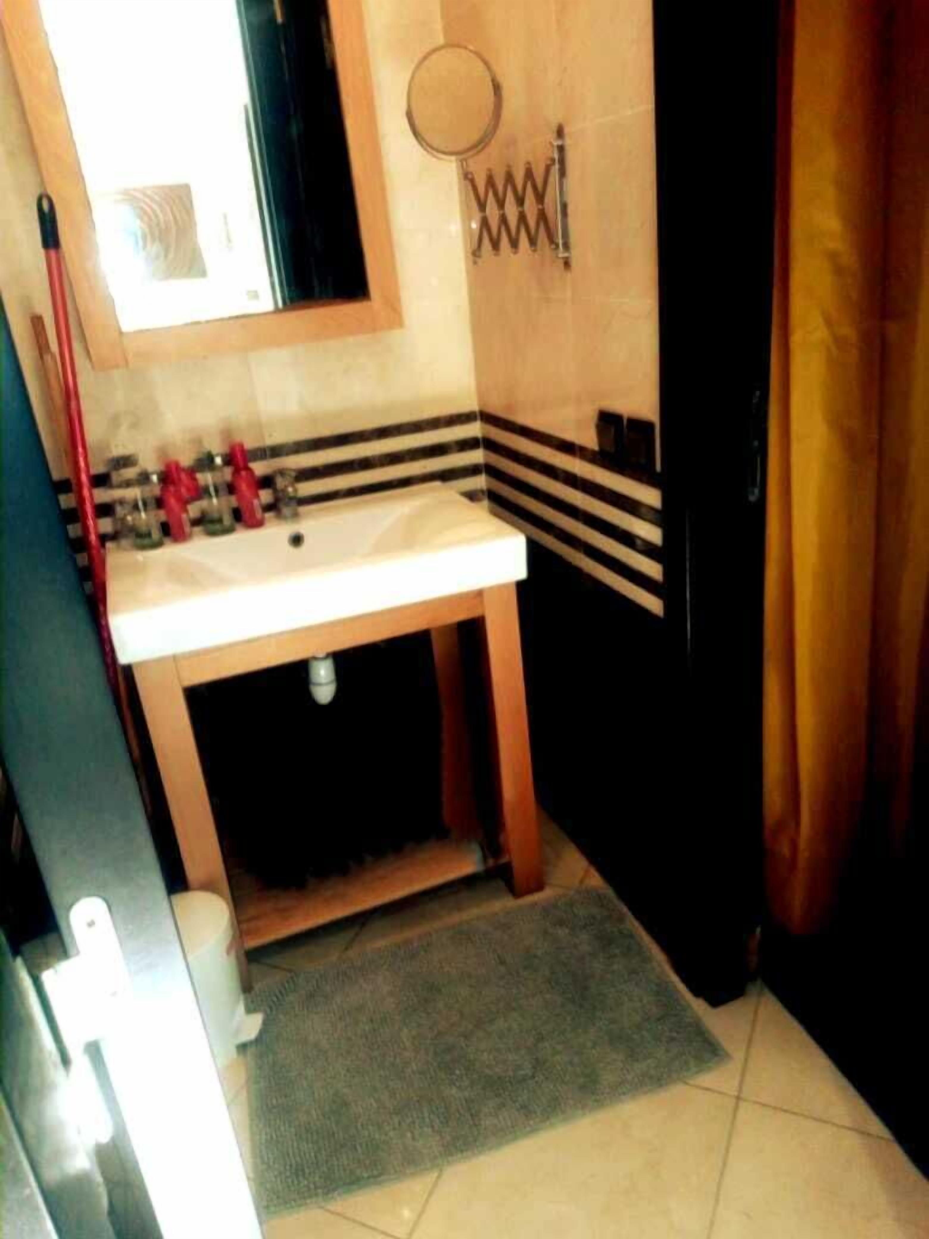 Apartment | Bathroom