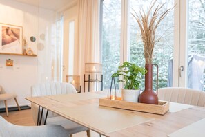 Dining - SmartFewo: Sea of lights | lakeside terrace | sauna - Residenz am kleinen Meer (Bad Zwischenahn)