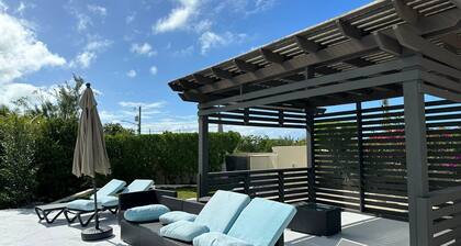 Beautiful villa West with pool- 5 minutes to Gracebay beach