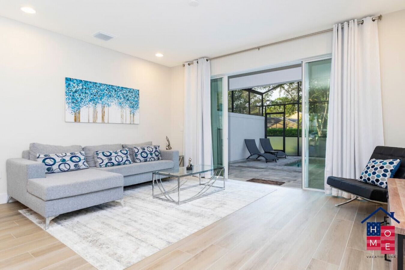 ZN 17439 · Vibrant & Spacious House- Relaxing & Private Pool