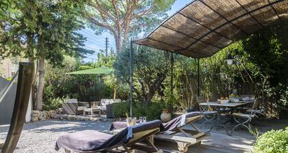 Charming renovated house 200m from beaches