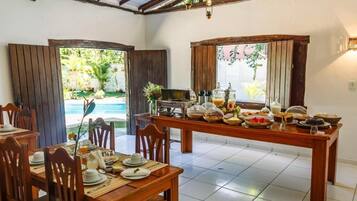 Frokostbuffé er inkludert hver dag