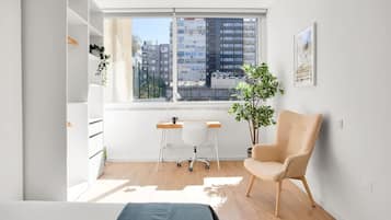 3 dormitorios, escritorio, tabla de planchar con plancha y wifi