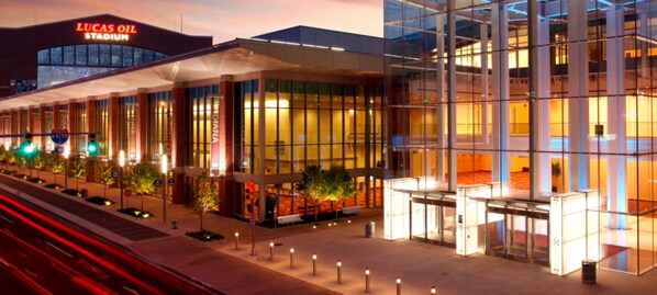 Located near Lucas Oil Stadium, this hotel offers a sleek, contemporary design with a glass facade.