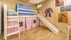 Basic Room, 1 Bedroom (C-8 (Daehyung Kids Caravan)) | 1 bedroom, free WiFi