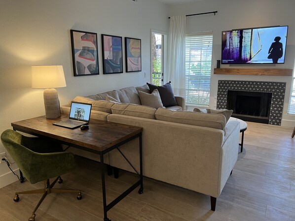 Smart TV, fireplace - Boutique Condo in North Scottsdale (Scottsdale)