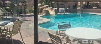 Walk to the lake ~ Cozy Condo