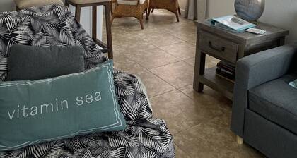 Walk to the lake ~ Cozy Condo