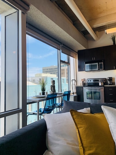 Modern Loft in the ❤️ of Downtown Sacramento