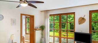 Apartment 'Schatzlmayr' with Terrace and Wi-Fi