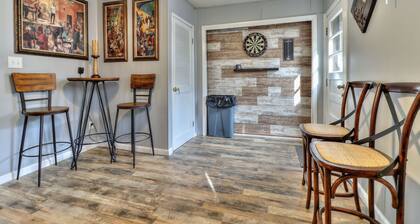 Beautiful 4 bedroom 2 full bathroom close to everything!