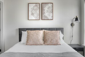 2 chambres, fer et planche Ă repasser, Wi-Fi, draps fournis