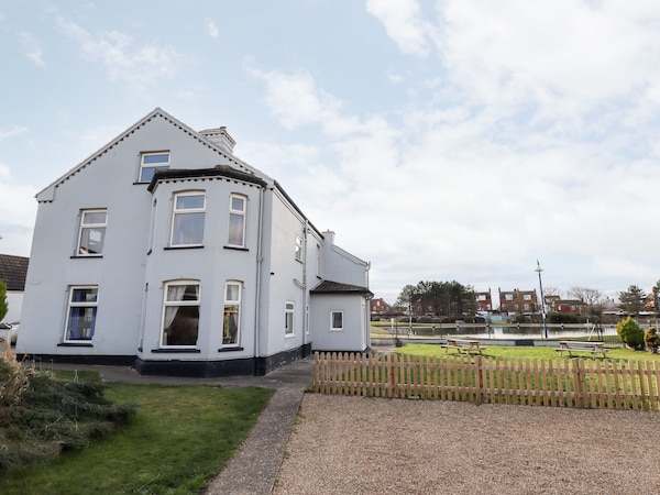 Bank House - Mablethorpe
