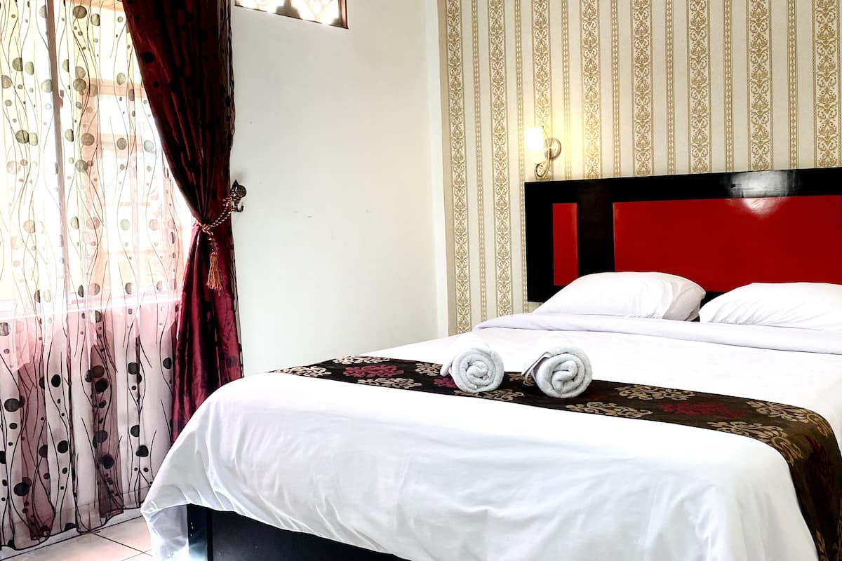 Standard Double Room | Desk, free WiFi