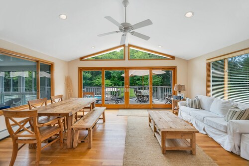 1 Mile From Shinnecock Golf Club Southampton Gem House