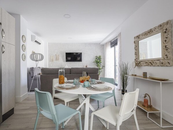 Dining - Family Home - high quality suits - Encantos de Sevilla 3ºPL (Sevilla)