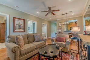 Smart TV, books, stereo