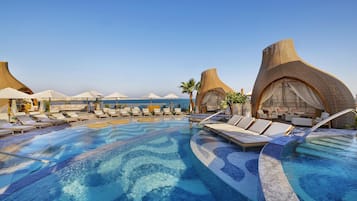 3 outdoor pools, free pool cabanas, pool umbrellas