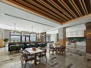 Restaurant - Hilton Garden Inn Lhasa (Lhasa)