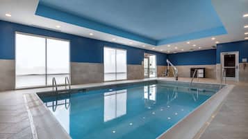 Indendørs pool