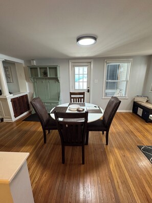 تناول الطعام