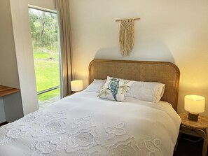 3 makuuhuonetta, silitysrauta/-lauta, Wi-Fi, vuodevaatteet