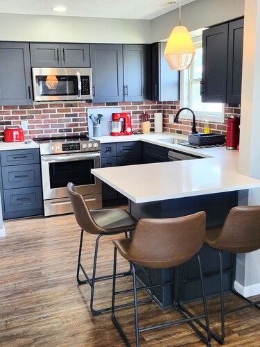 Fully Renovated, Modern unit awaits you! 2nd floor