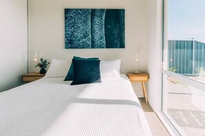 4 chambres, fer et planche à repasser, lit de bébé portatif, Wi-Fi