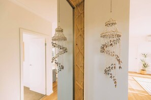 Interior - ōSHEN- Sleeps12, Gym, Kayak, MountnBike, BeachFrnt (Aldinga Beach)