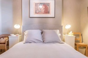 2 slaapkamers, een strijkplank/strijkijzer, wifi, beddengoed