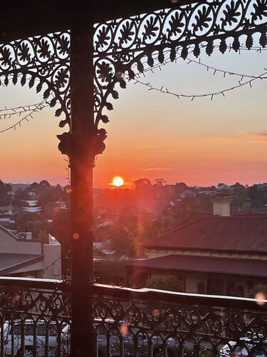 The Mayfair 4-bed room accommodation Daylesford