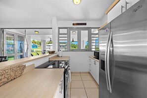 Fridge, microwave, oven, stovetop - Casa de Kai | Private pool & panoramic ocean views (Rincon)