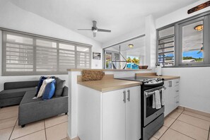 Fridge, microwave, oven, stovetop - Casa de Kai | Private pool & panoramic ocean views (Rincon)