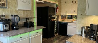 Downtown Gated Hideaway 