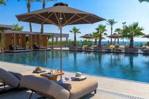 Outdoor pool, pool umbrellas, pool loungers - Ammades All Suites Beach Hotel & Spa - Adults Only (Rhodes)