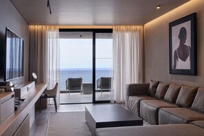 One-Bedroom Penthouse Suite Sea View | Tallelokero huoneessa, työpöytä, pimennysverhot, äänieristys