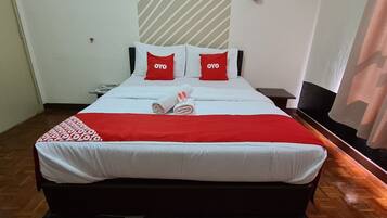 Room, 1 Bedroom | 1 bedroom, bed sheets