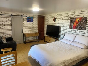 1 chambre, bureau, fer et planche à repasser, Wi-Fi gratuit
