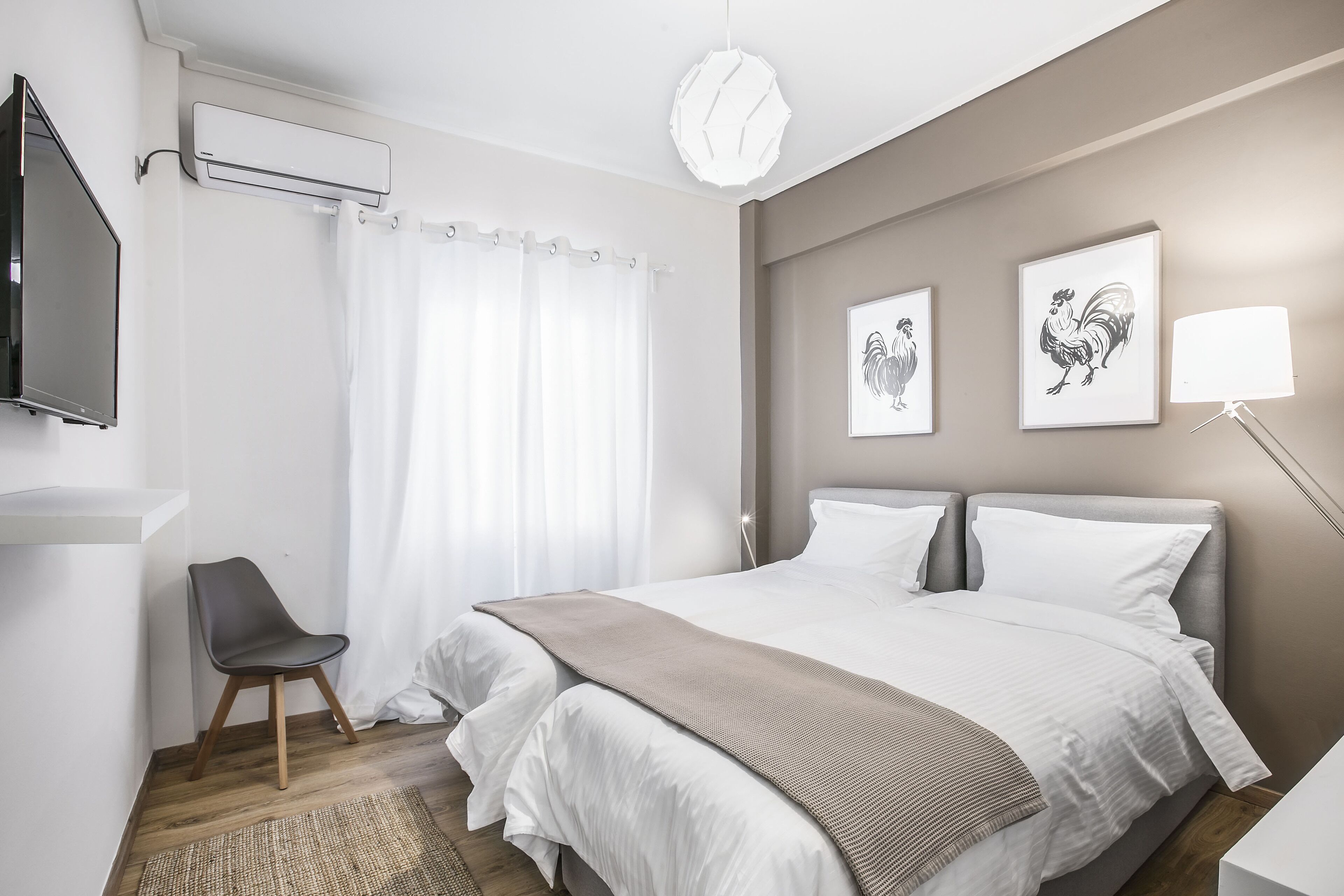 2 bedrooms, iron/ironing board, travel crib, free WiFi