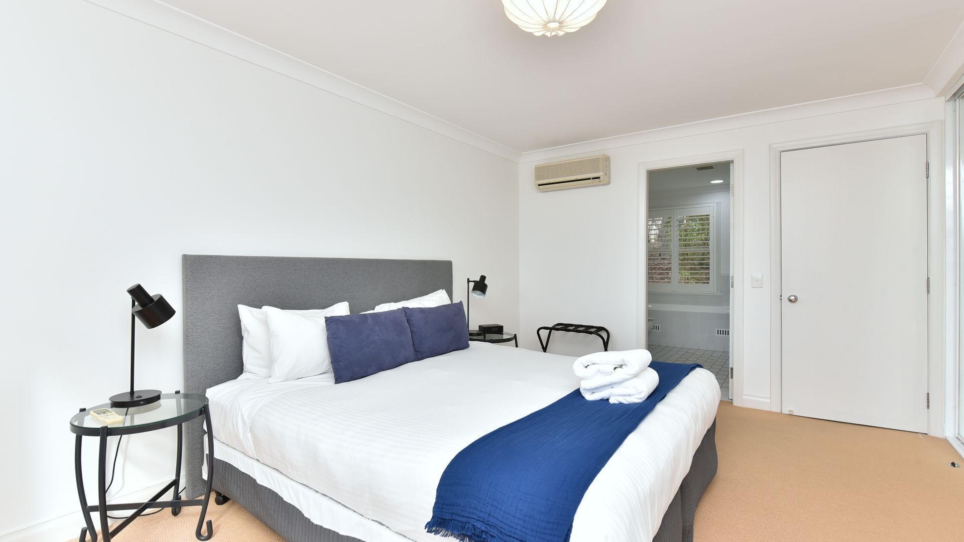 3 habitaciones, tabla de planchar con plancha y wifi 