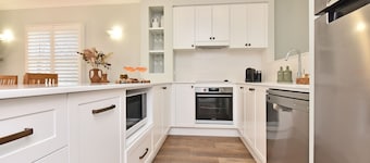 Villa 2br Pinot Grigio Villa located within Cypress Lakes Resort