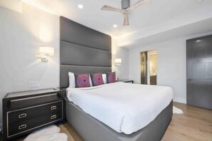 2 bedrooms, iron/ironing board, travel cot, WiFi
