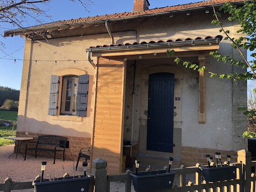 Maison Garde Barrière Taizé
