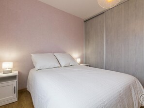 3 chambres, accès au Wi-Fi (inclus), literie fournie